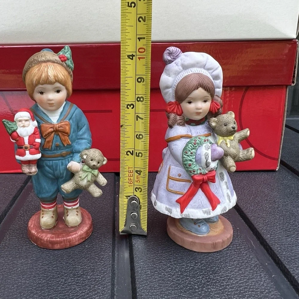 Vtg Giordano From The Attic Georgi & Vanessa Figurine Christmas Decor Hand Paint