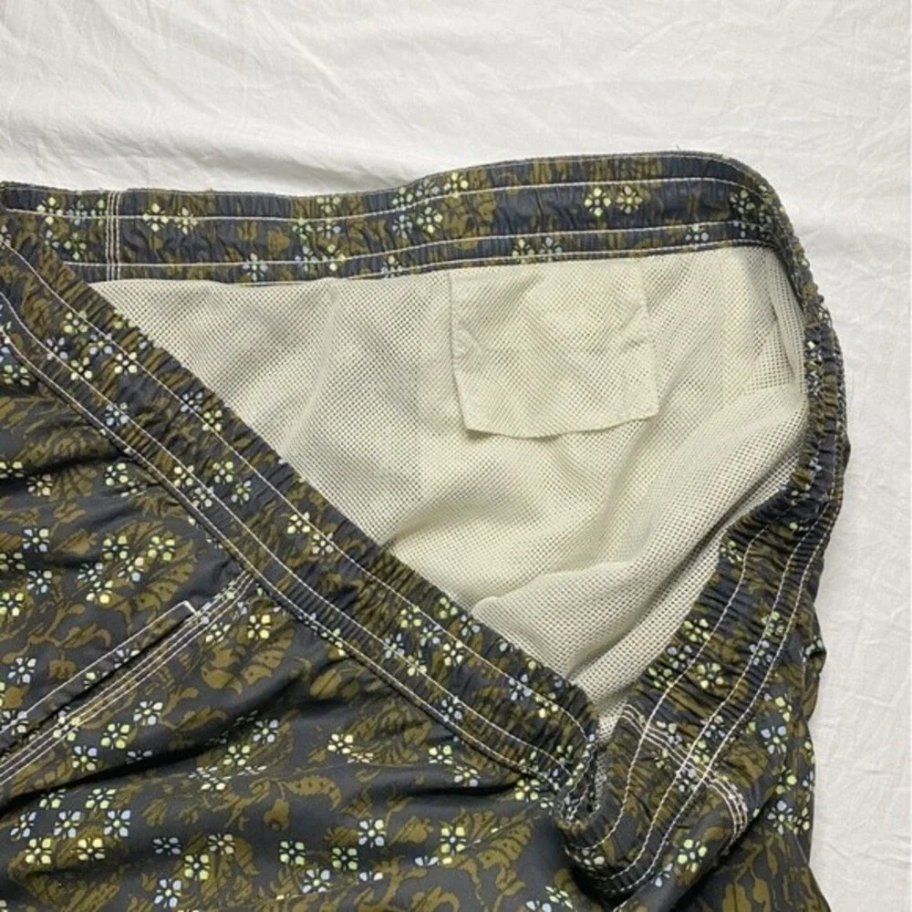 Tommy Bahama Men’s Swim Trunks Size XL Summer Swim Beach