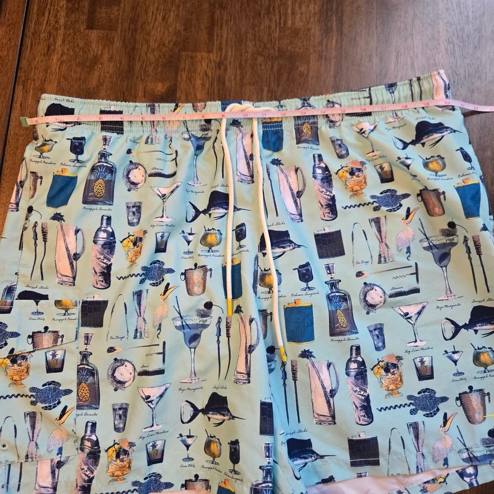 Tommy Bahama Mens 1XLB Swim Trunks Cocktail Barware Print Aqua Blue Board Shorts