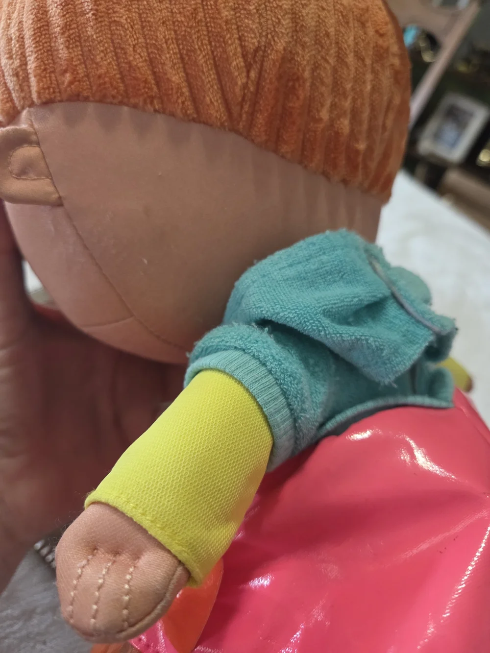 L.O.L. Surprise! some wear