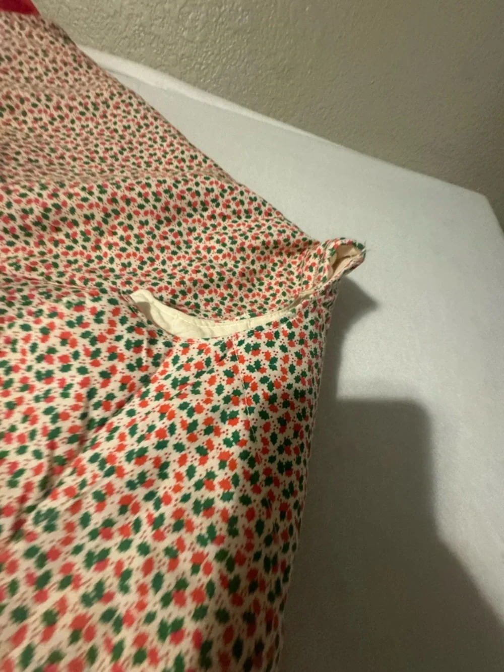 N/A ties ruffled pattern