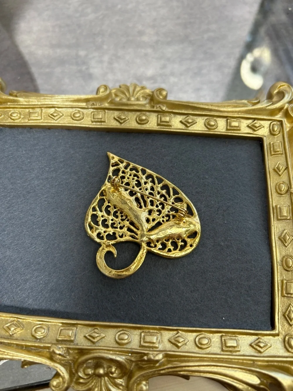 Gorgeous Gold Leaf Crystal Accent Brooch - Elegant Women’s Jewelry