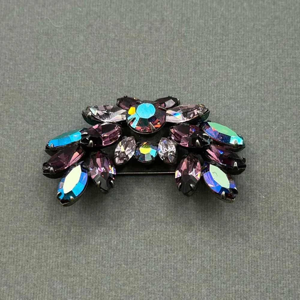 VINTAGE Purple Crystal Brooch