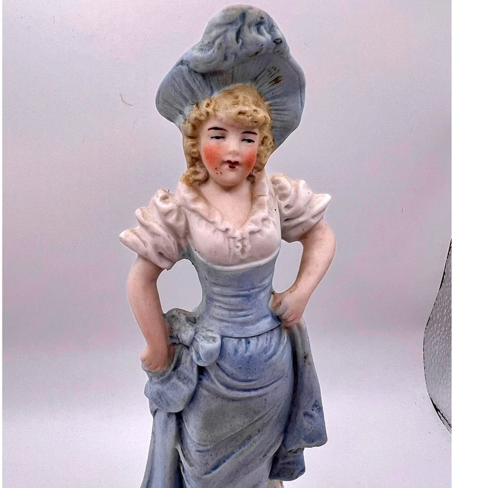 N/A antique bisque