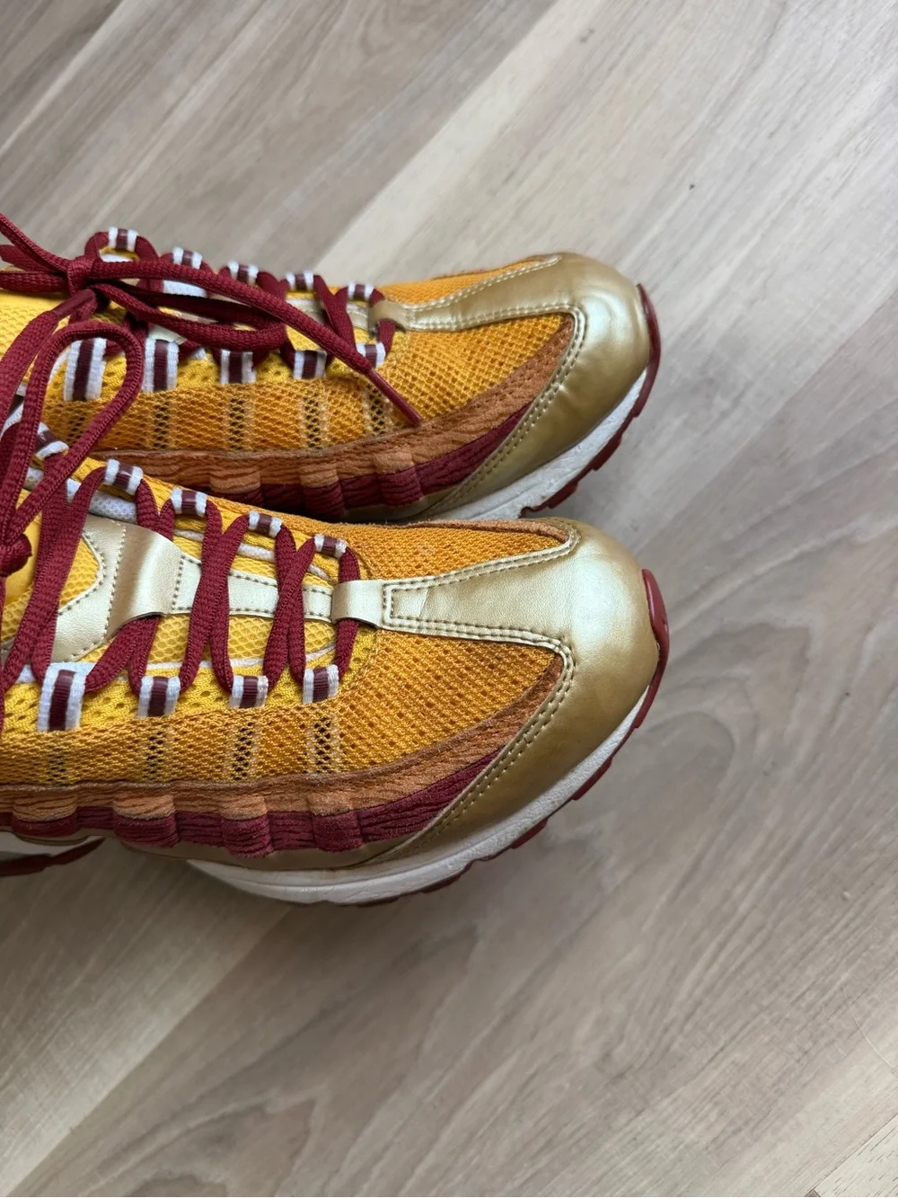 Nike women’s sneakers