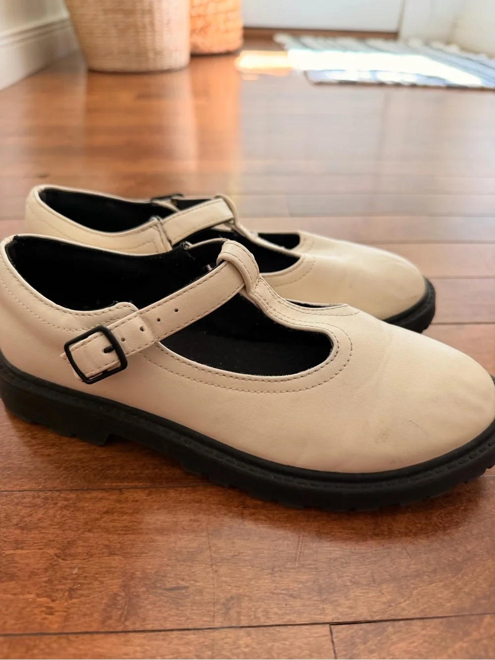 Zara strap mary