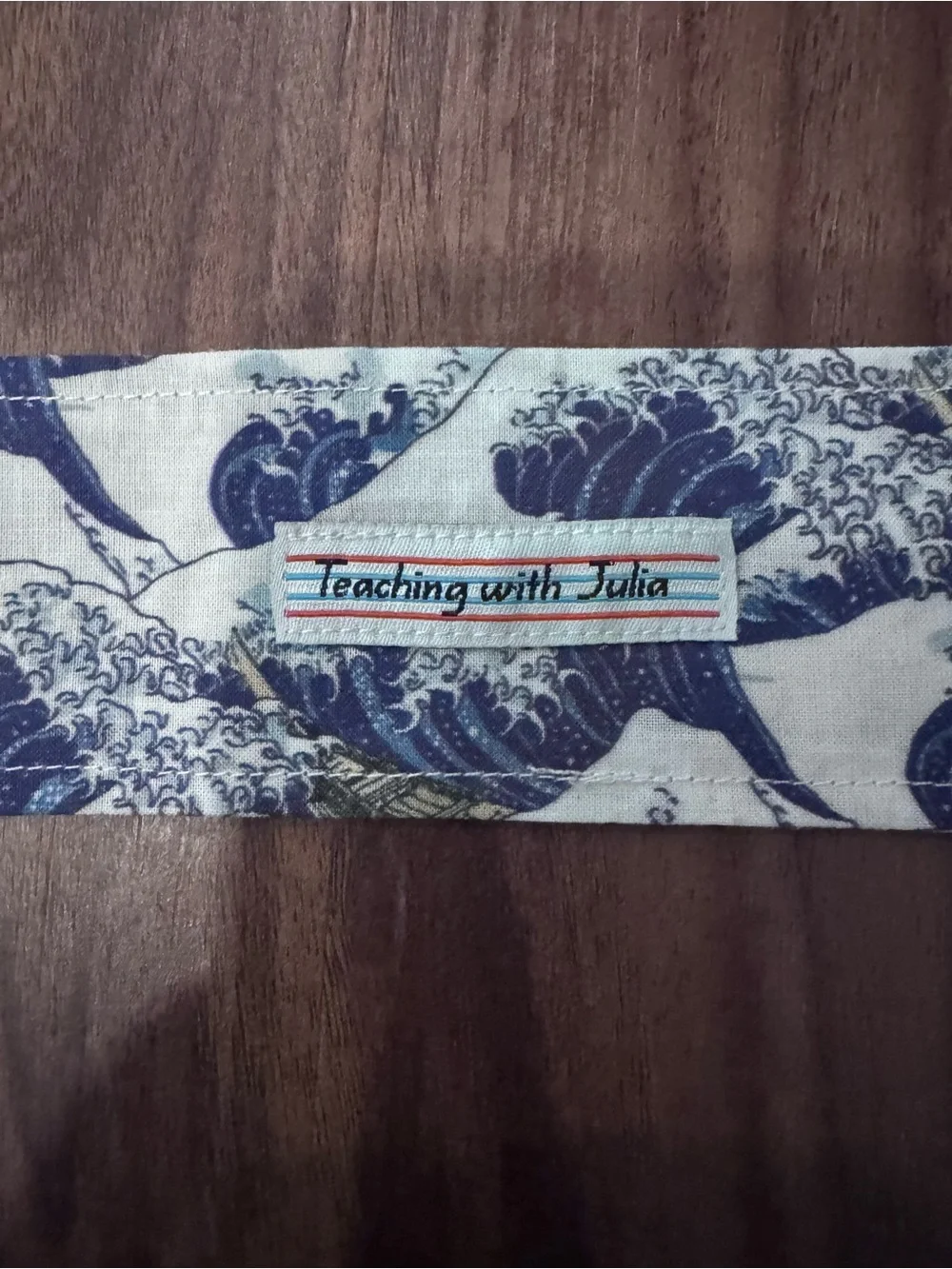 N/A blue white
