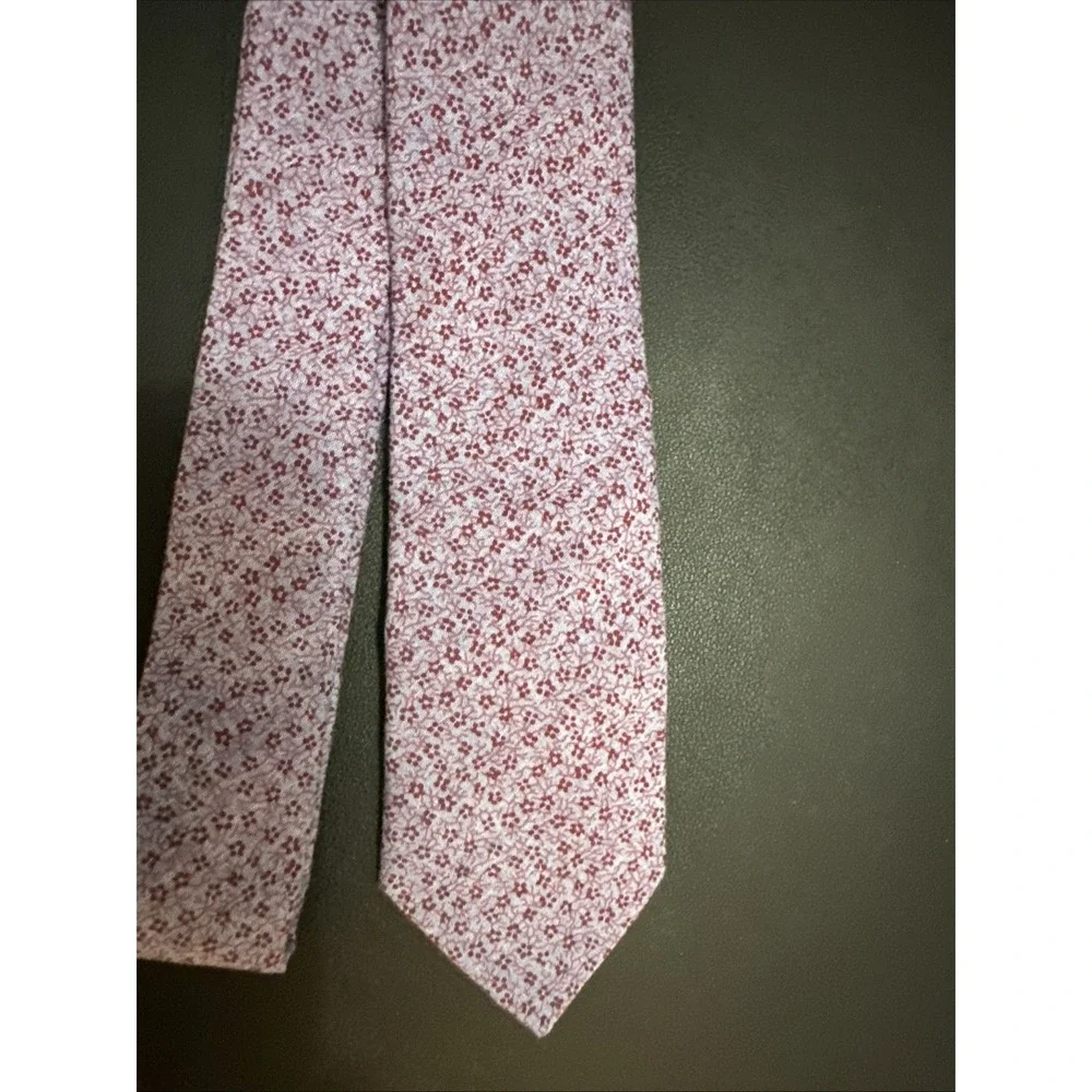perry ellis portfolio tie 100% Cotton Maroon With Purple Flowers