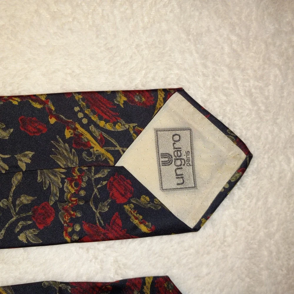Men's UNGARO PARIS Silk Tie Necktie MADE IN ITALY ART EXPRESSIONISM