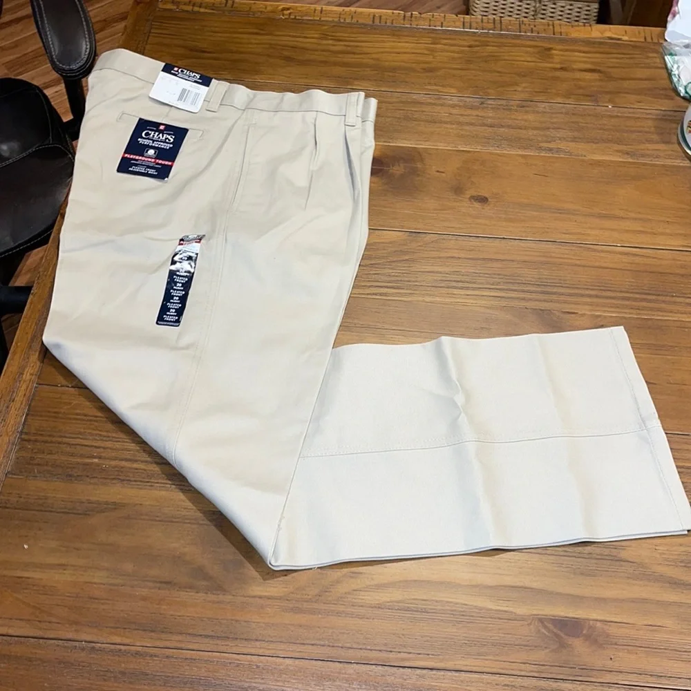 Chaps Boys’ khaki flat front size 20 Husky school approved performance p…‎