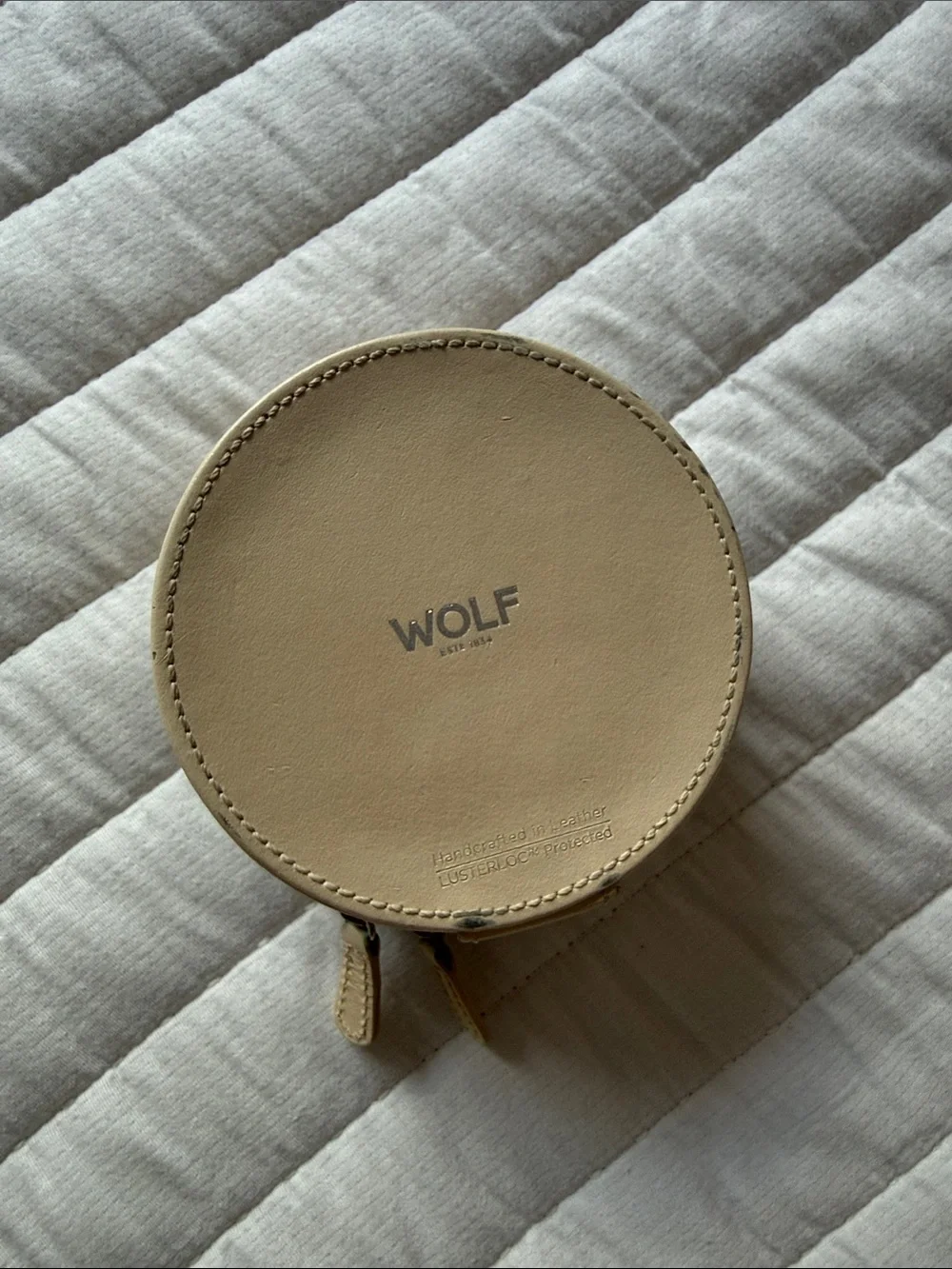 WOLF round beige