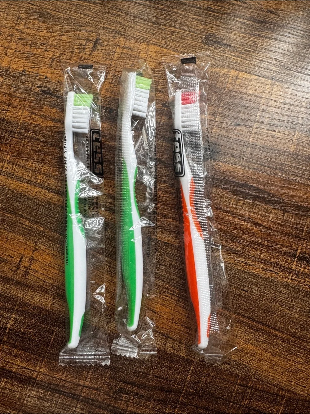 Green & Orange Disposable Toothbrushes - Pack of 3