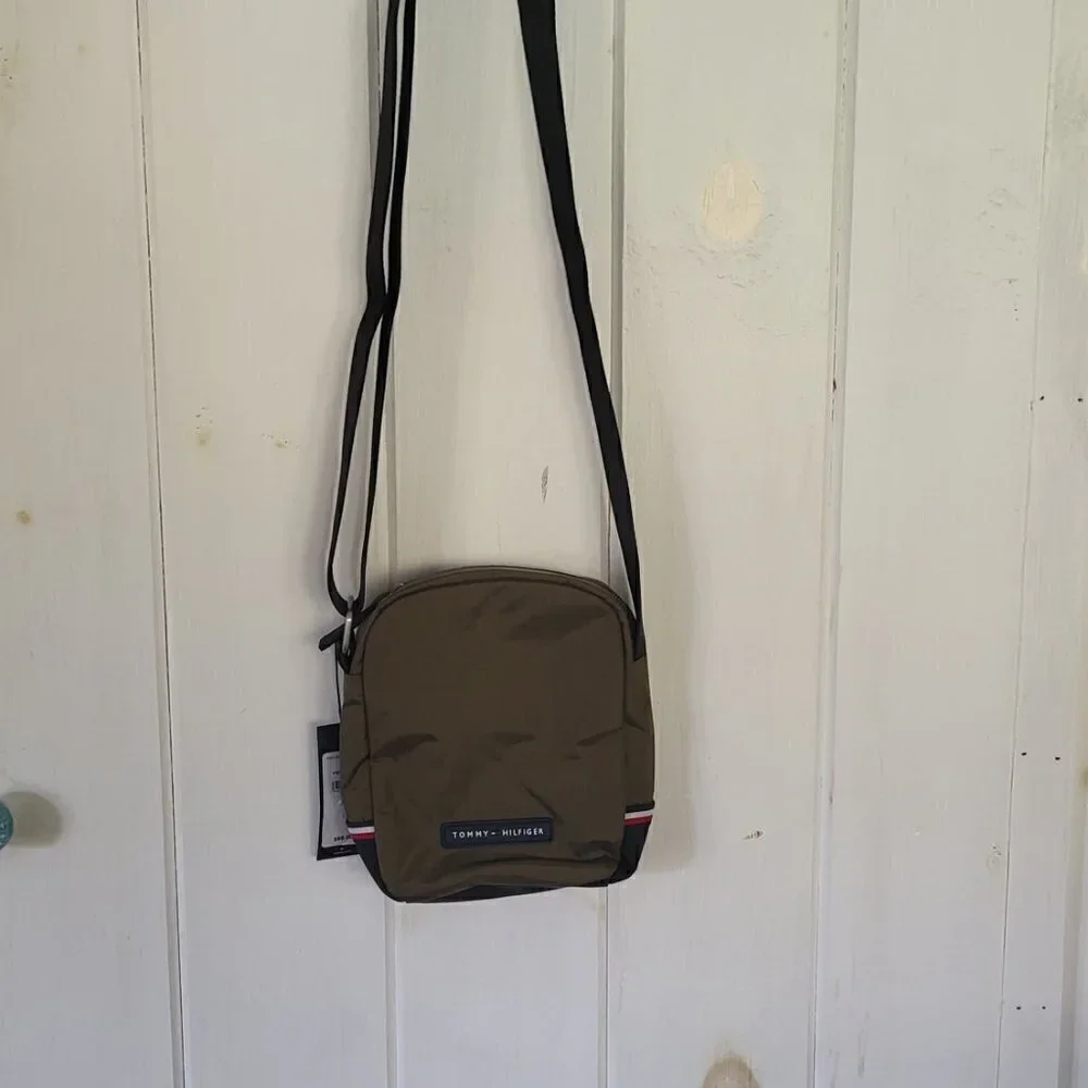 Tommy Hilfiger nwt measures