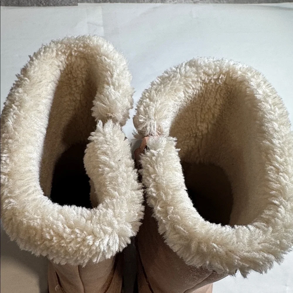 Lamo boots ideal chilly