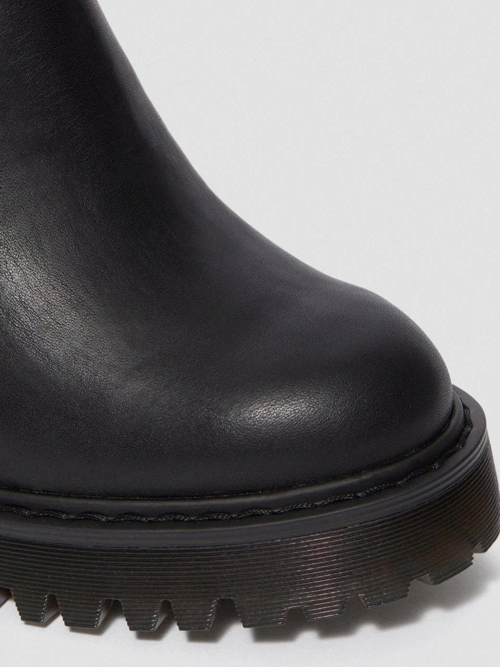 Dr Martens Hurston Chelsea High Block Heel Platform Pull On Black Boots EUC Sz 7