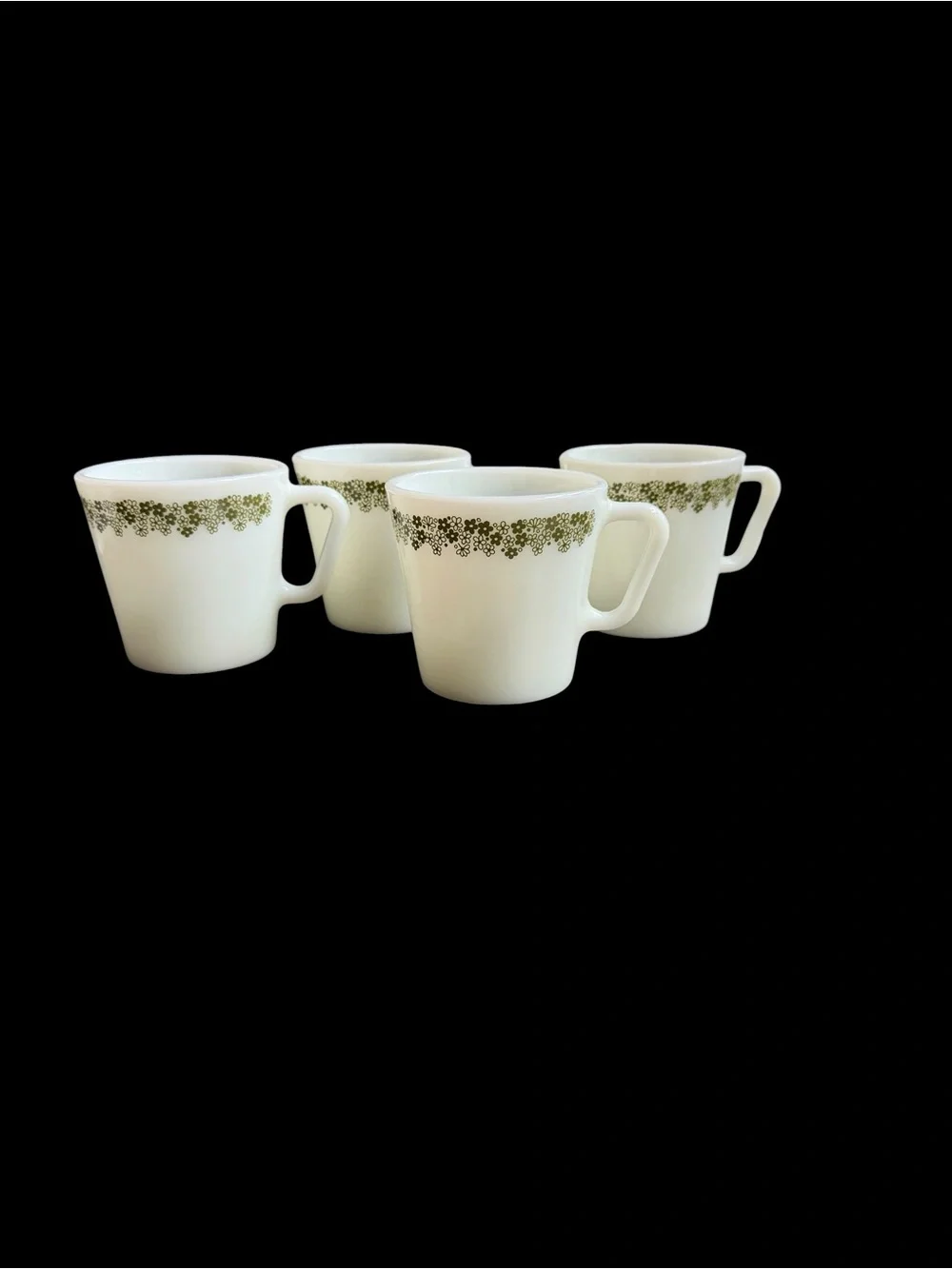 Lot of 4 1970s Pyrex “Crazy Daisy” 10oz D-Handle Milk Glass Coffee Mugs #1410