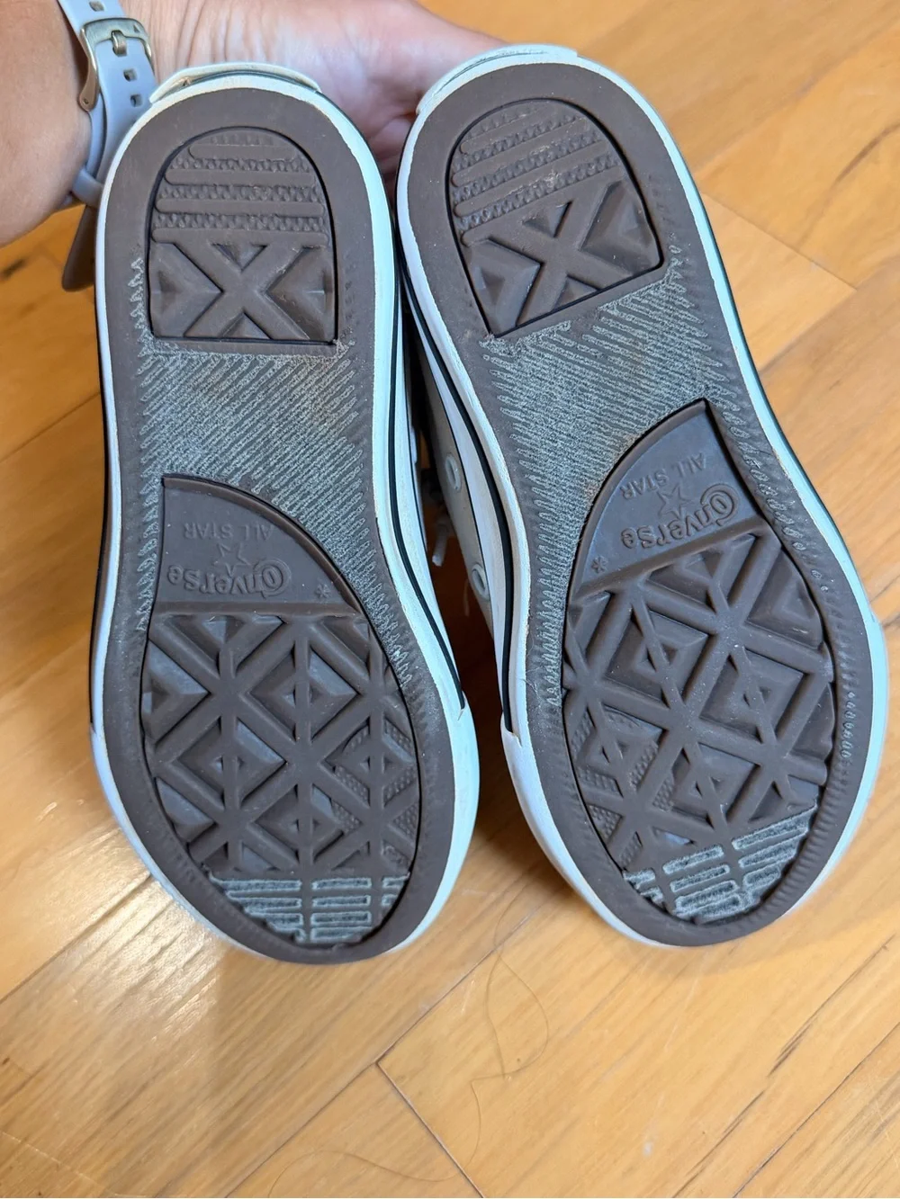 Converse kids sneakers