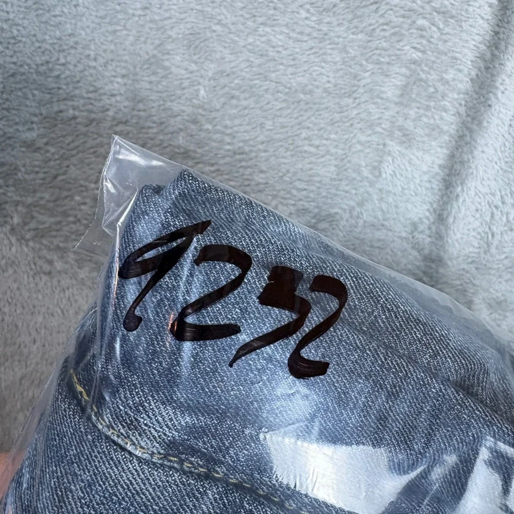 Levis levi 559