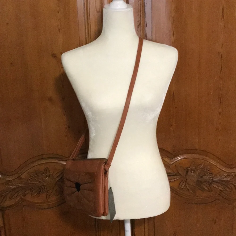 T-Shirt & Jeans new crossbody