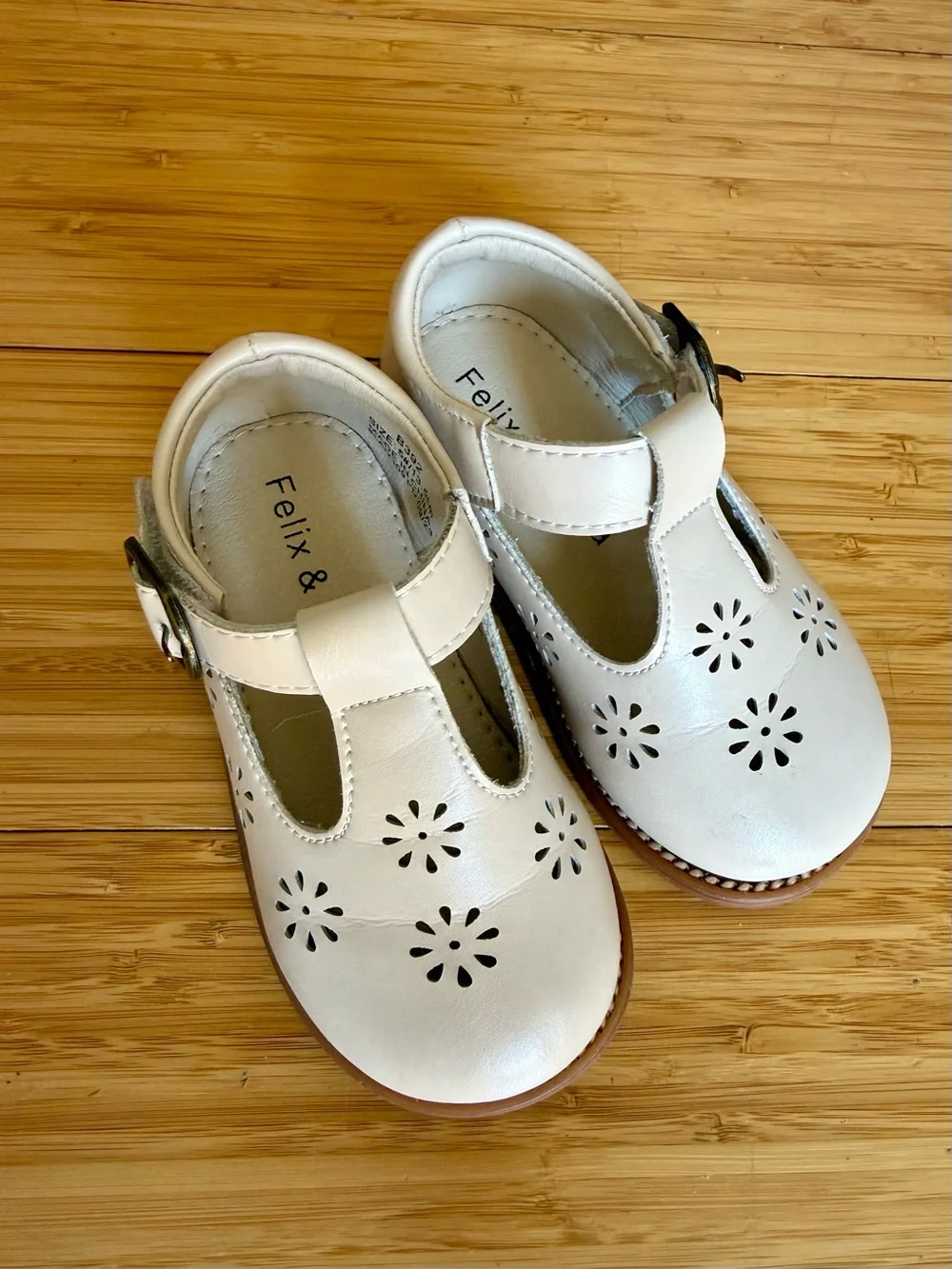 Felix & Flora Cream Mary Jane Floral Cutout Dress Shoes for Kids