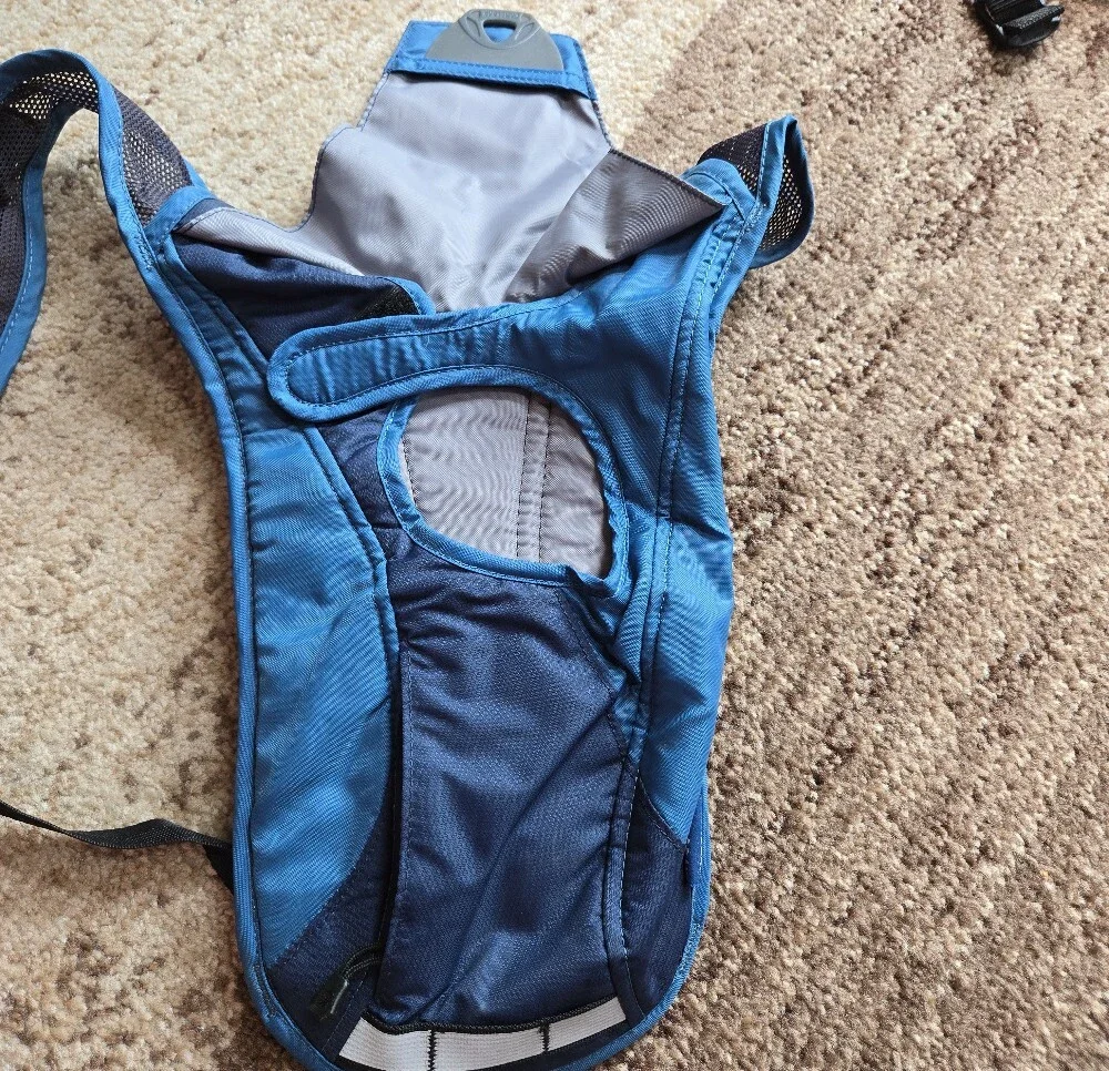 Camelbak compact sling