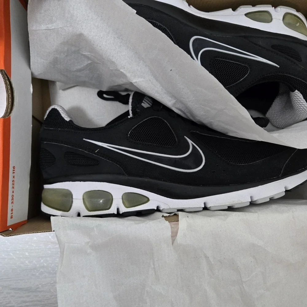 Nike Air Max Turbulence+  Black Silver Men's Size 10 NEW with Box