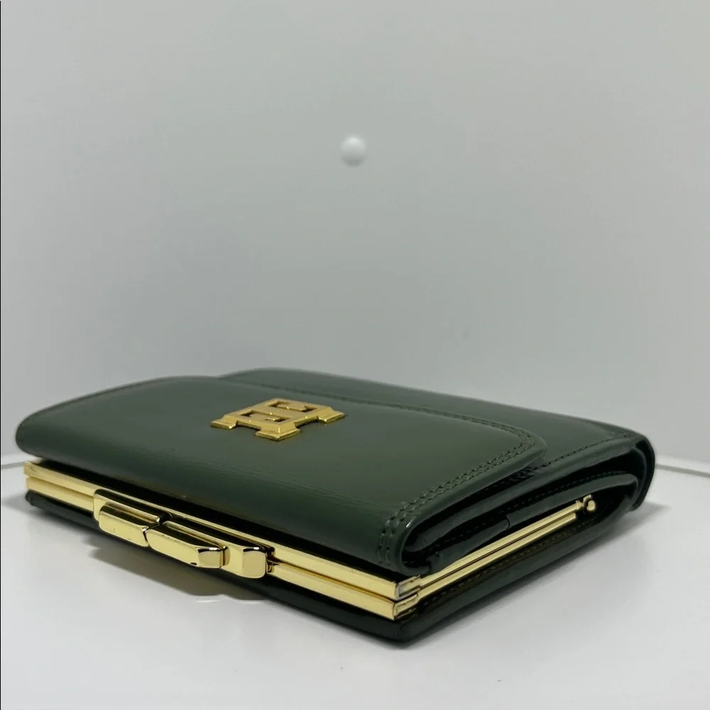 vintage Givenchy green leather kiss lock wallet