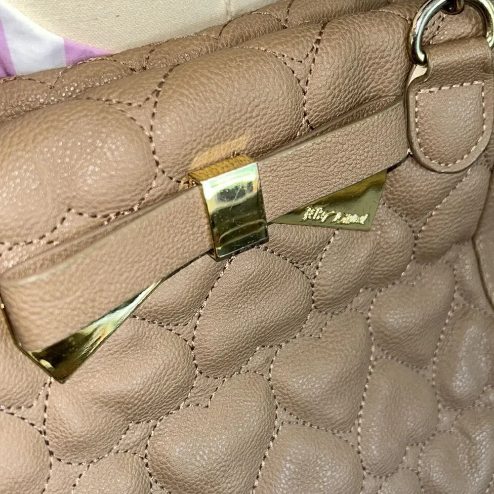 Betsey Johnson polished chic