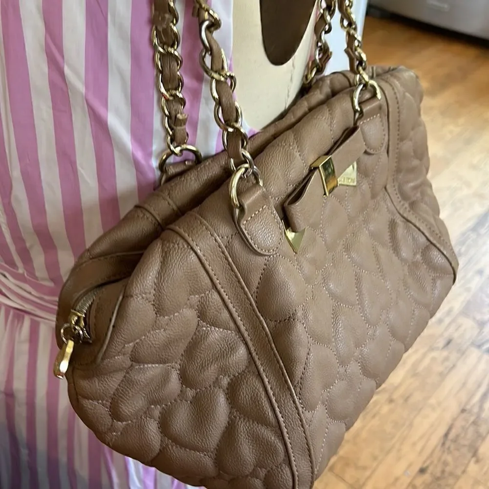 Betsey Johnson polished chic