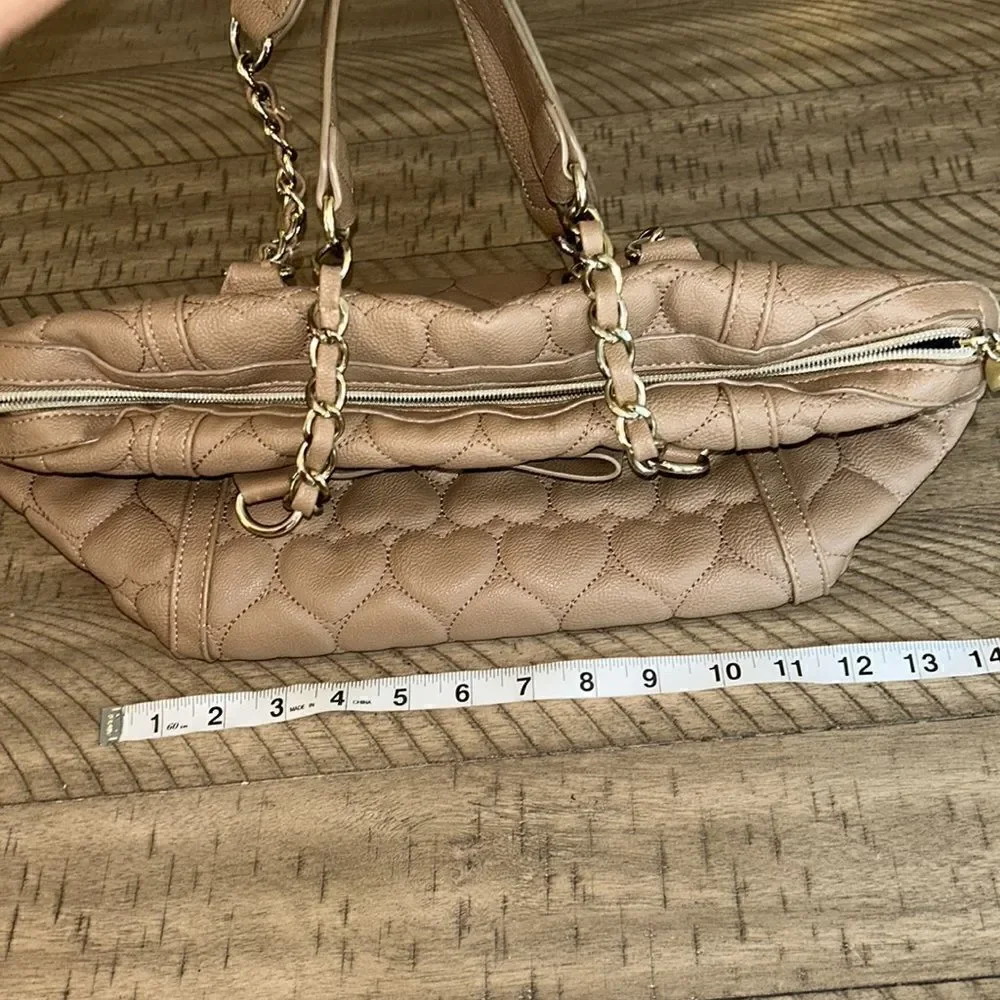 Betsey Johnson polished chic