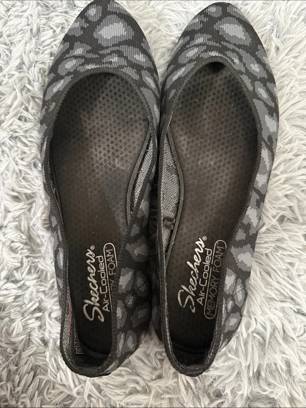 Skechers women slip