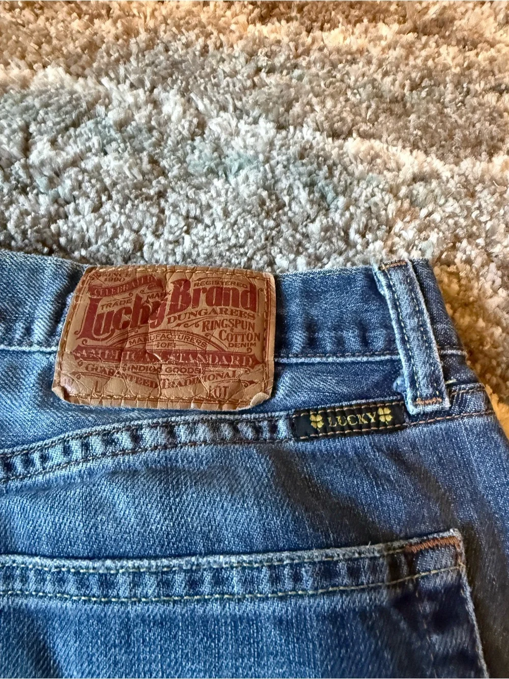 Lucky Brand Men’s Blue Relaxed Straight Jeans