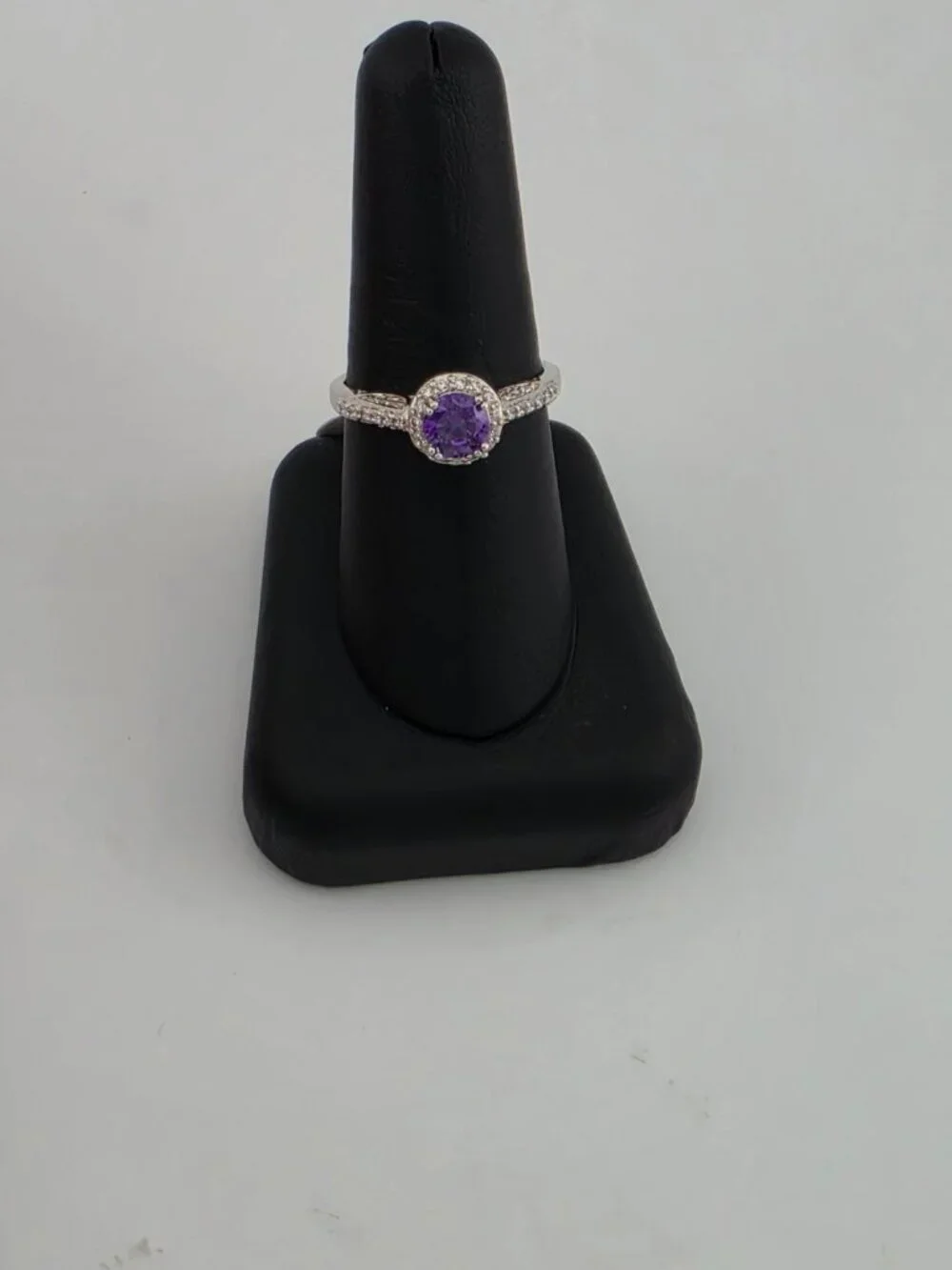 Brand New Sterling Silver 925 Purple Gemstone CZ Ring