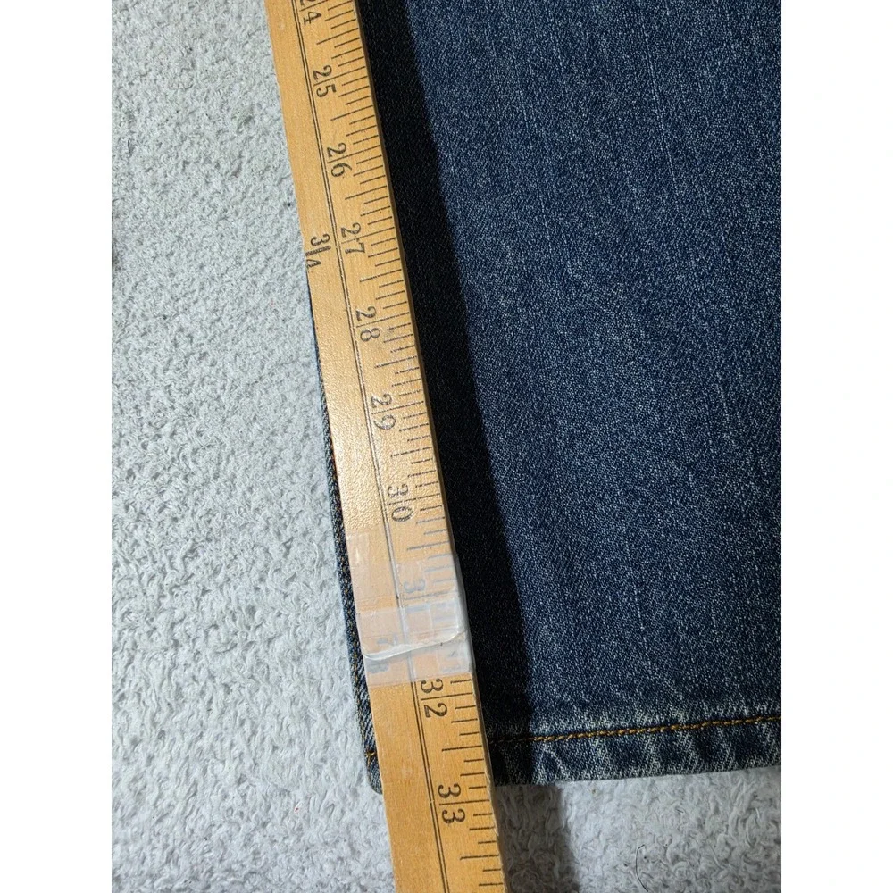 Levis button material
