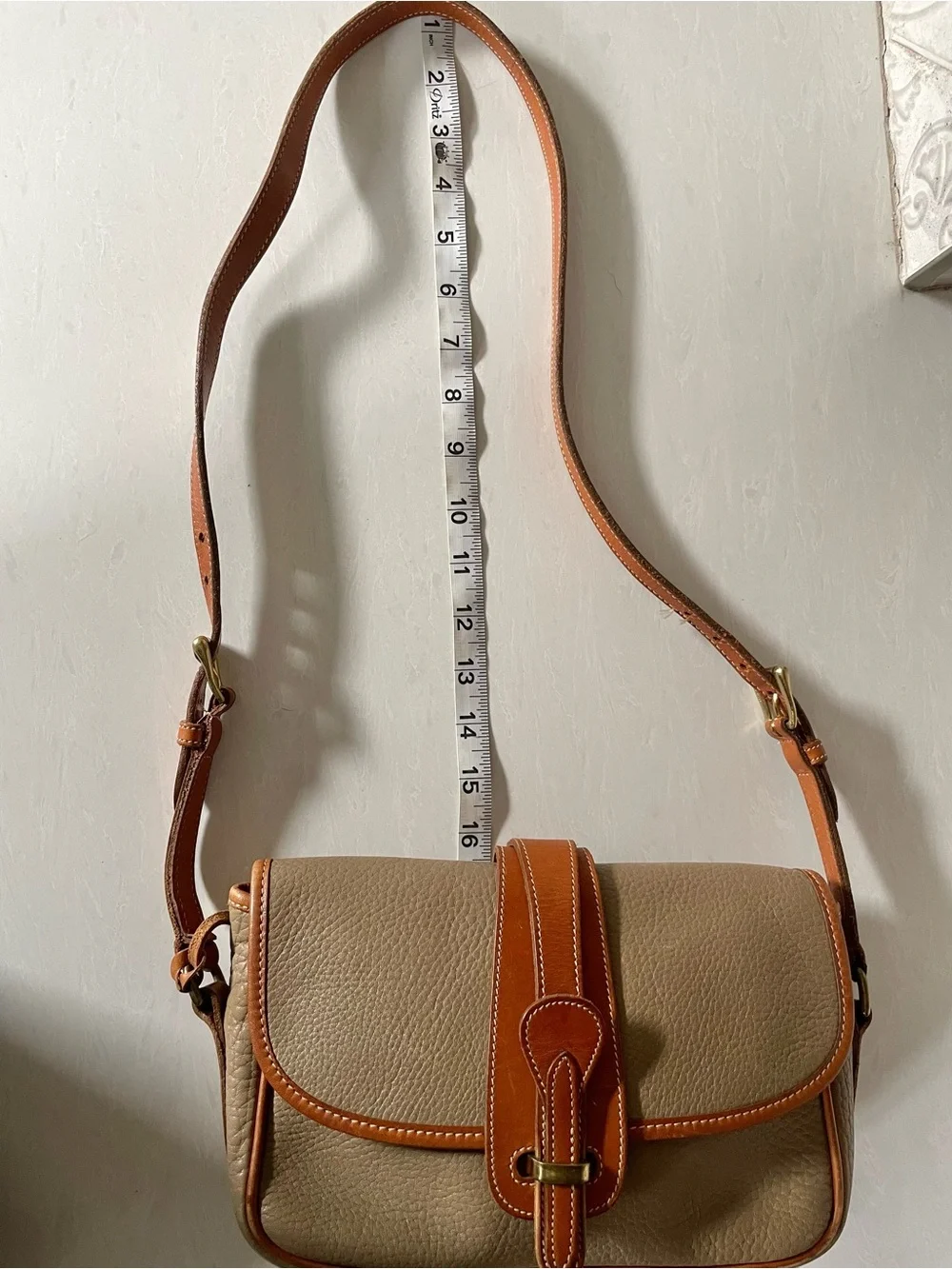 Dooney & Bourke crossbody flap tab