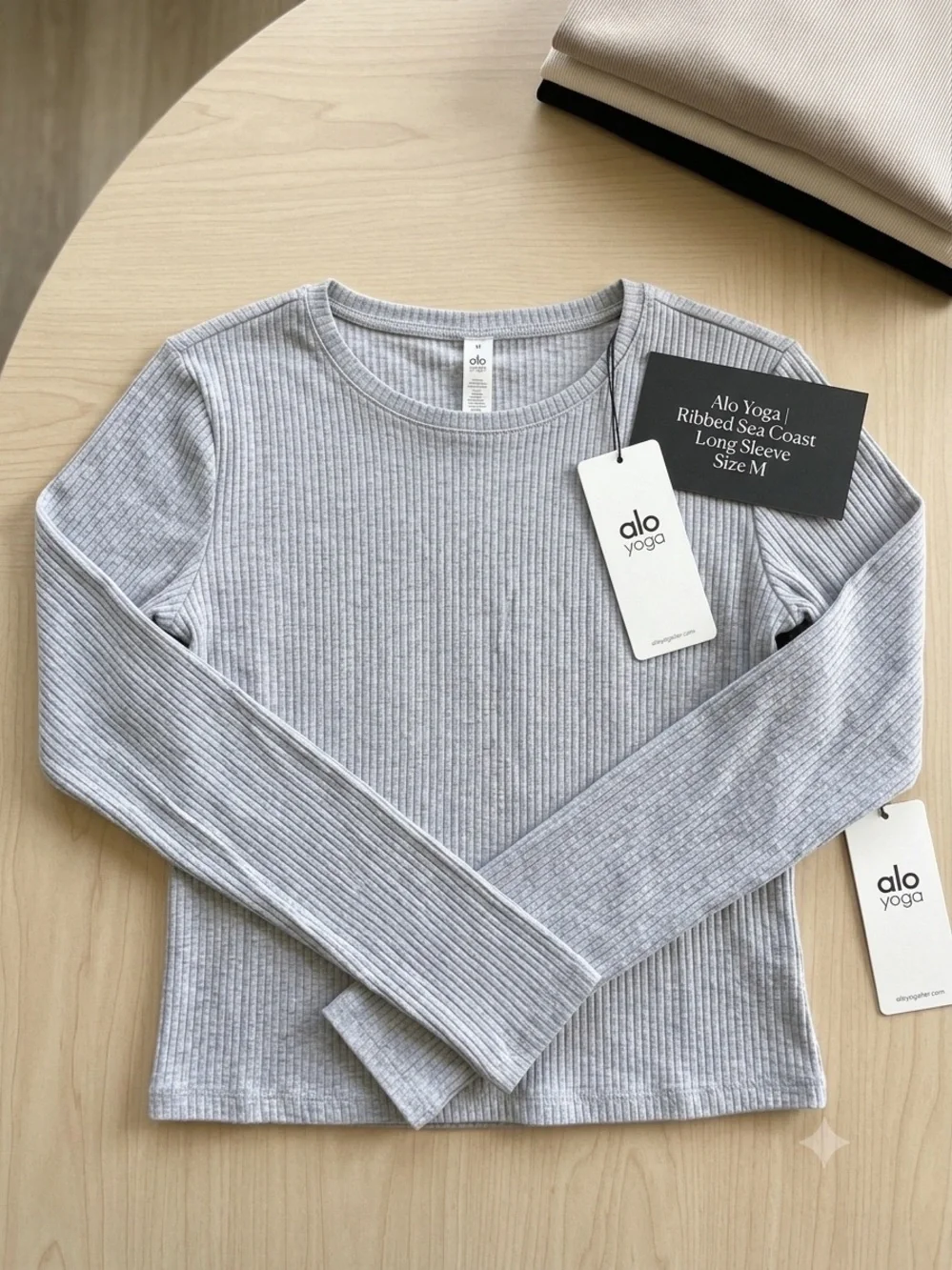 ALO Yoga slim ribbed
