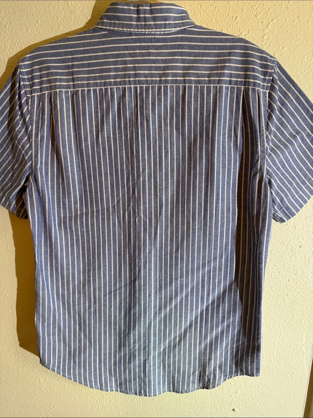 Levis lightweight cotton