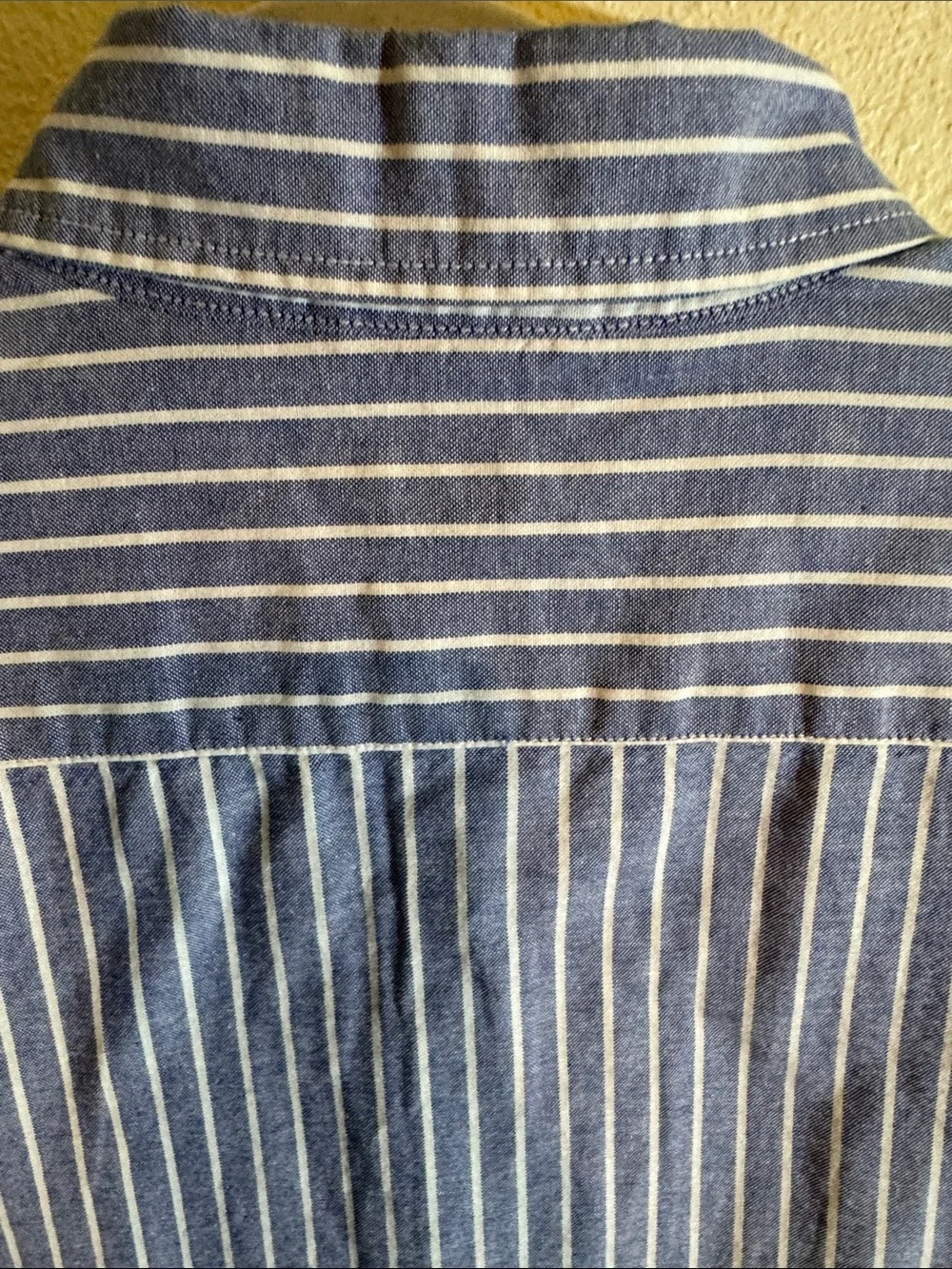 Levis lightweight cotton