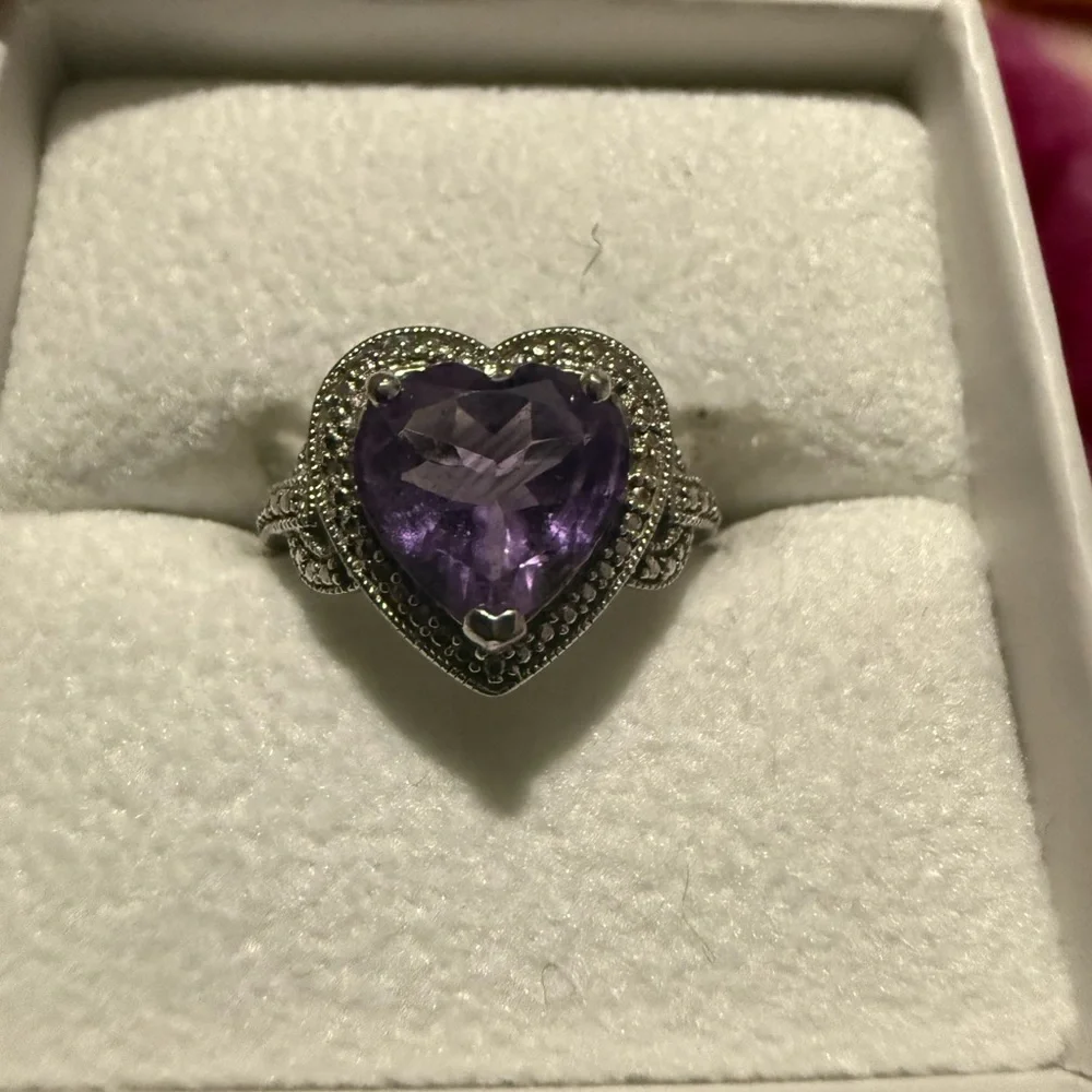 N/A centerpiece heart