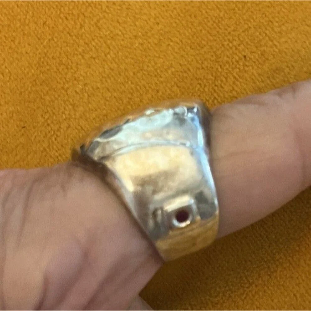 Vintage Sterling Silver ELLE Hammered Textured Ruby Statement Ring Size 7.5