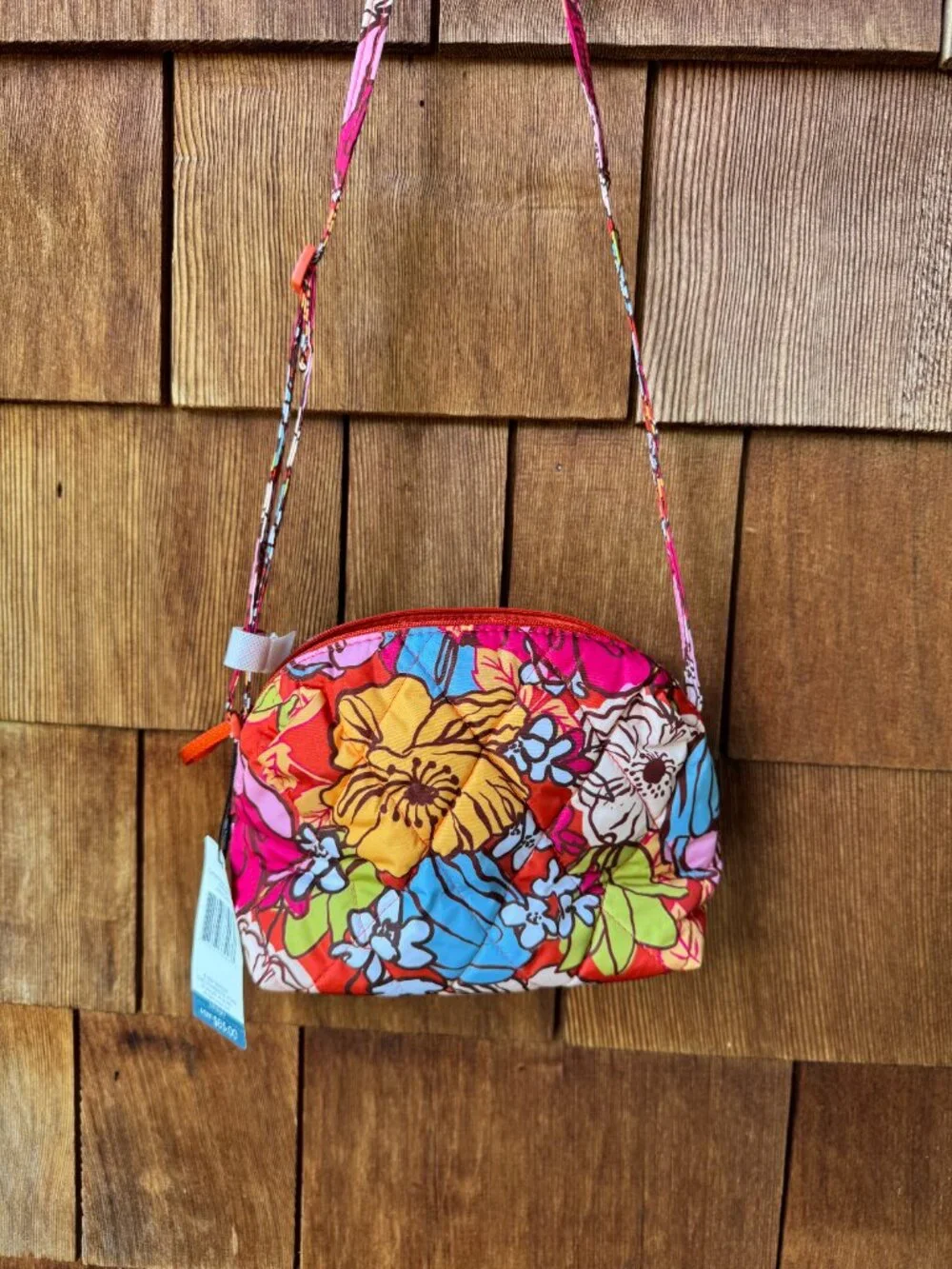 Vera Bradley minimalist perfect designed