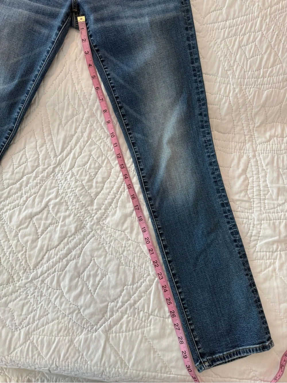 American Eagle Outfitters design wash