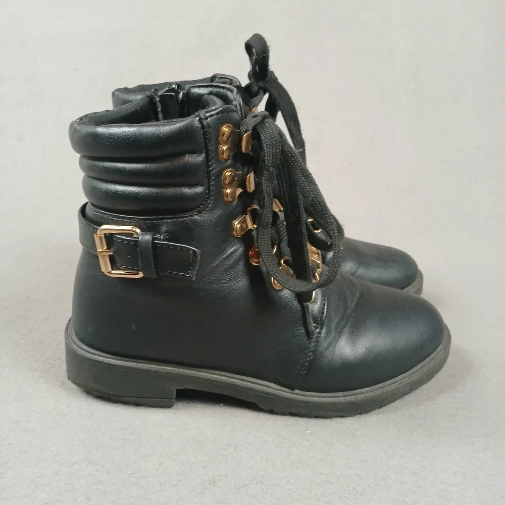 Tahari Billie Girls Size 13 Black Boots Gold Hardware Combat‎ Zip Up