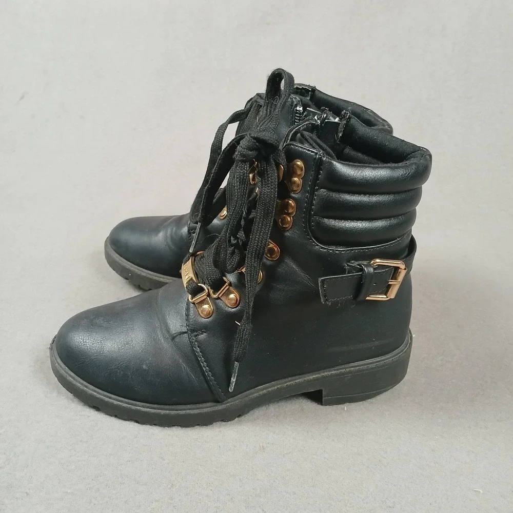 Tahari Billie Girls Size 13 Black Boots Gold Hardware Combat‎ Zip Up