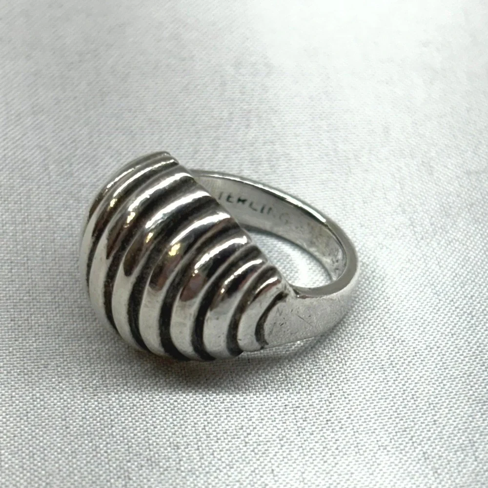 90s Shrimp Dome Ring Womens Size 4.25 Silver Good Ribbed Sterling 925