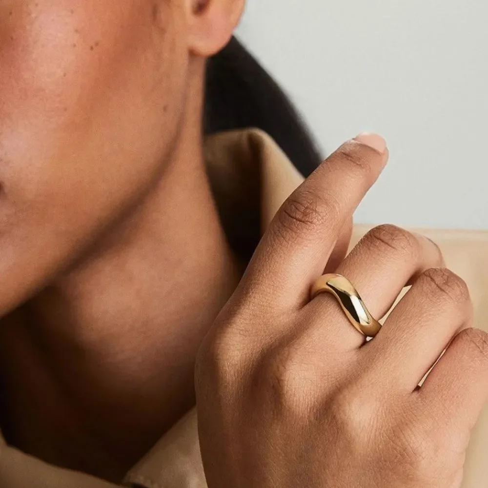 14K Gold Wave Band Ring 5MM Dainty Minimalist Statement Band Stackable Preppy