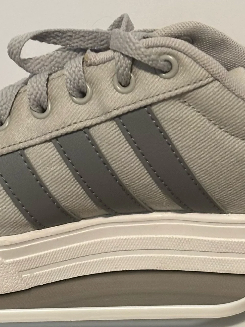 adidas closure sneakers branding