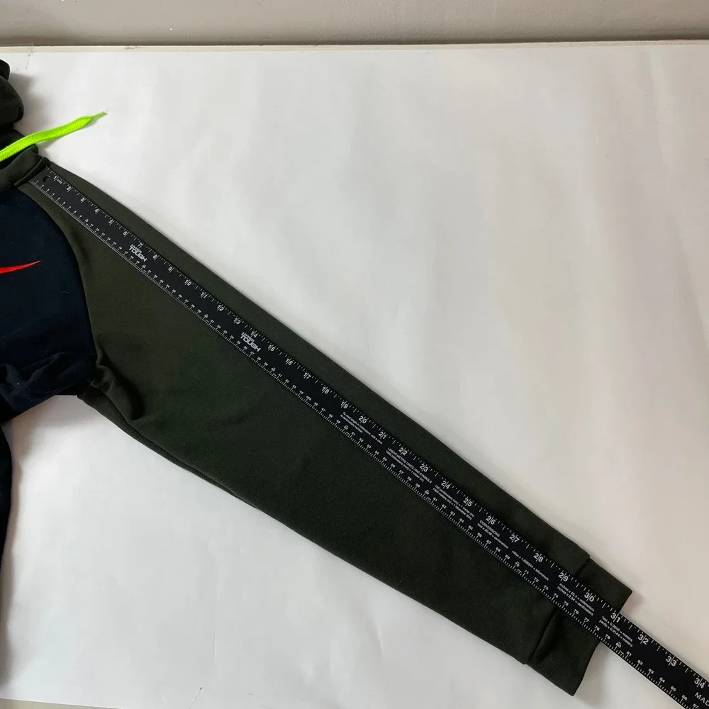 Nike sizing title