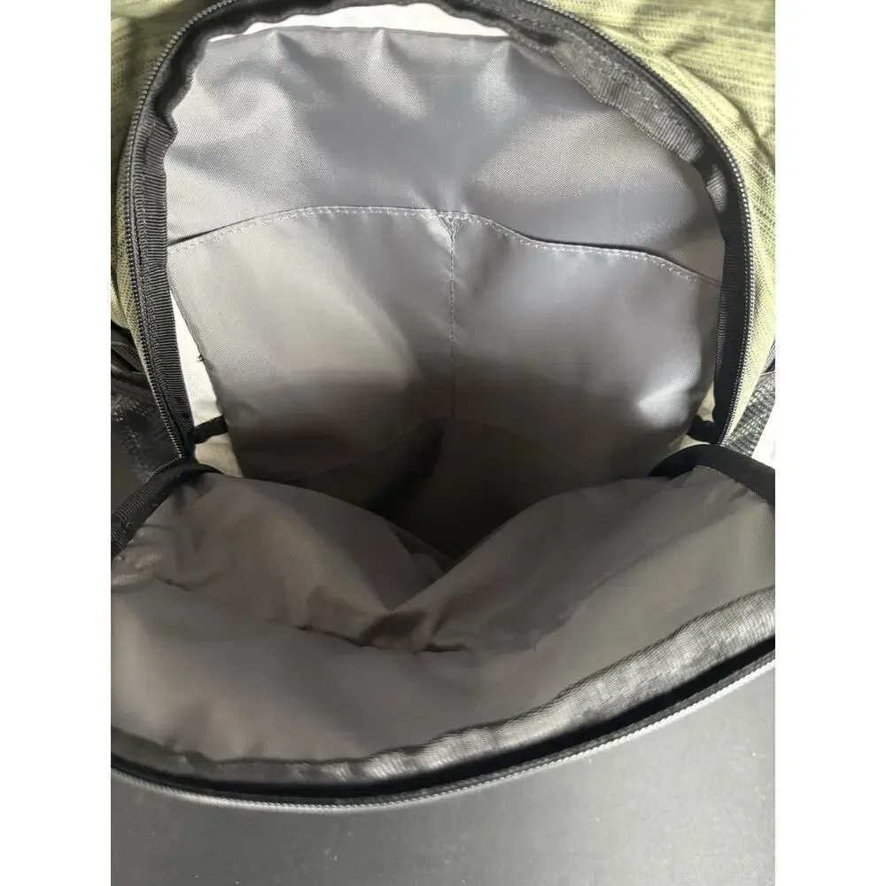 Adidas Core Advantage 4 Backpack Two Tone Tent Green/Black NWT MSRP $70