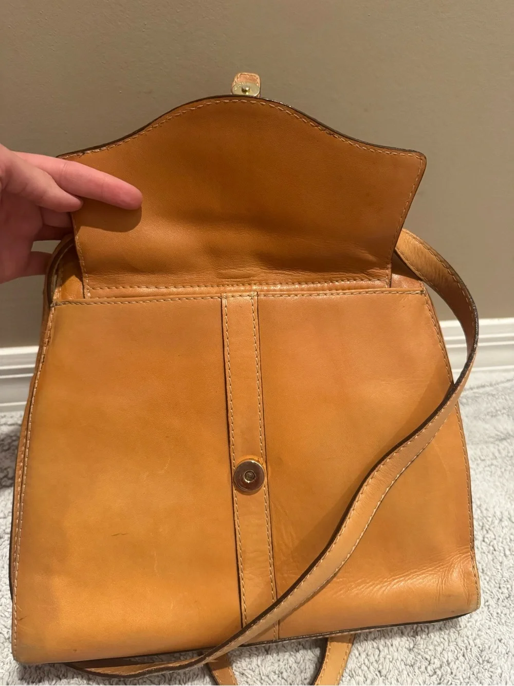 Vintage Etienne Aigner Leather Shoulder Bag in Tan by